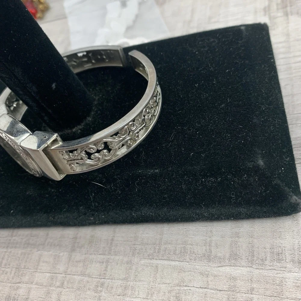 MZ Berger Watch Bangle‎ Women 22mm Silver Tone Stainless Steel Needs Battery